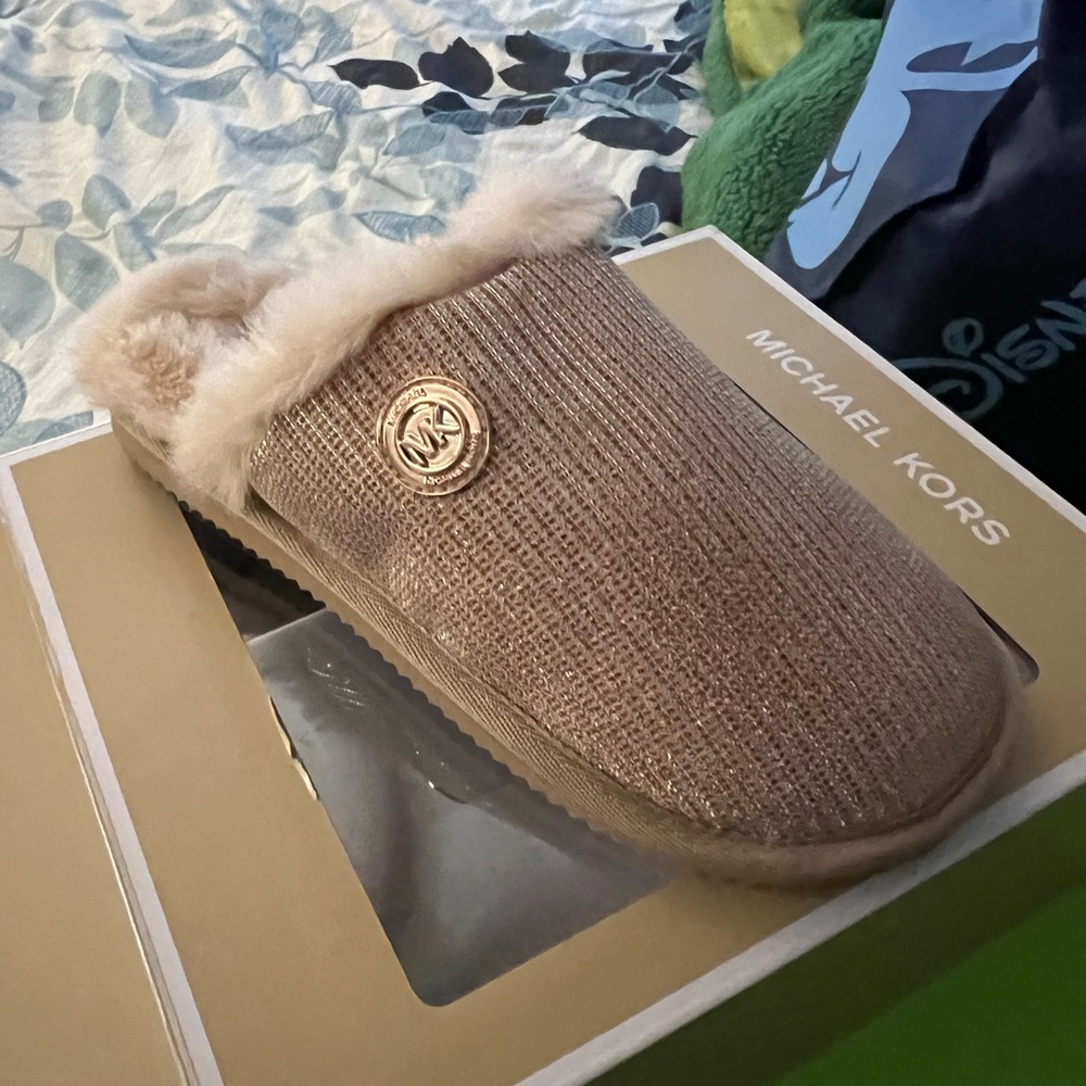 BNWT Michael Kors Slippers